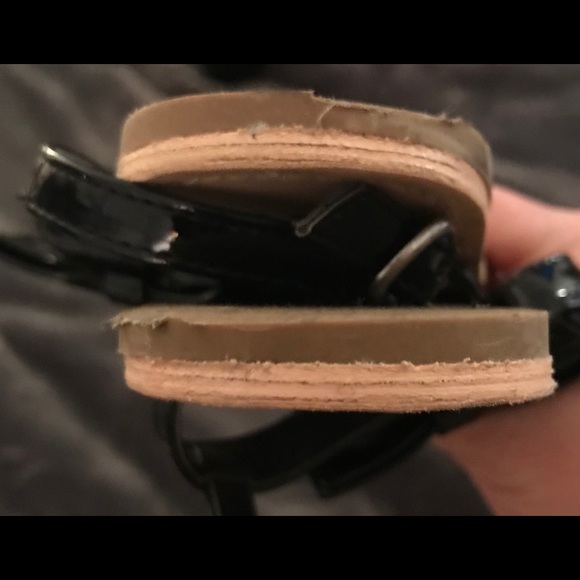 Little Girls Black Patent Look Bow Sandals - Picture 4 of 6