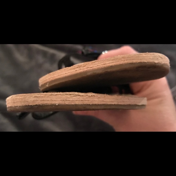 Little Girls Black Patent Look Bow Sandals - Picture 5 of 6