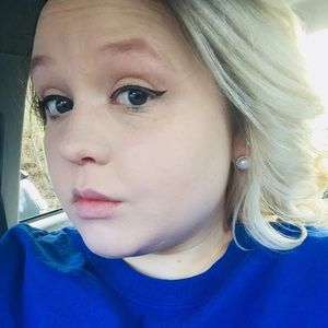 Meet your Posher, Erika
