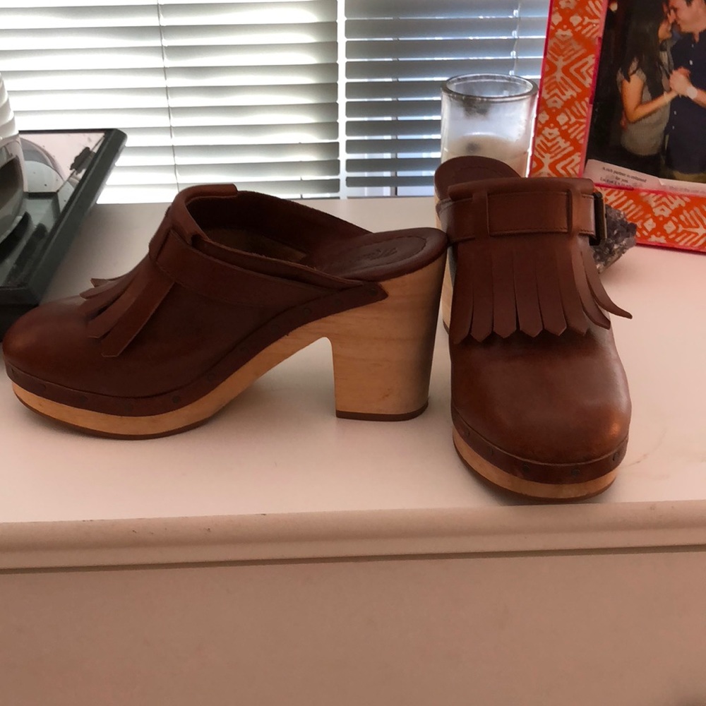 Madewell classic clogs - only worn once!