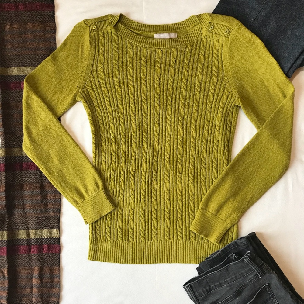 EUC Banana Republic Green Sweater 