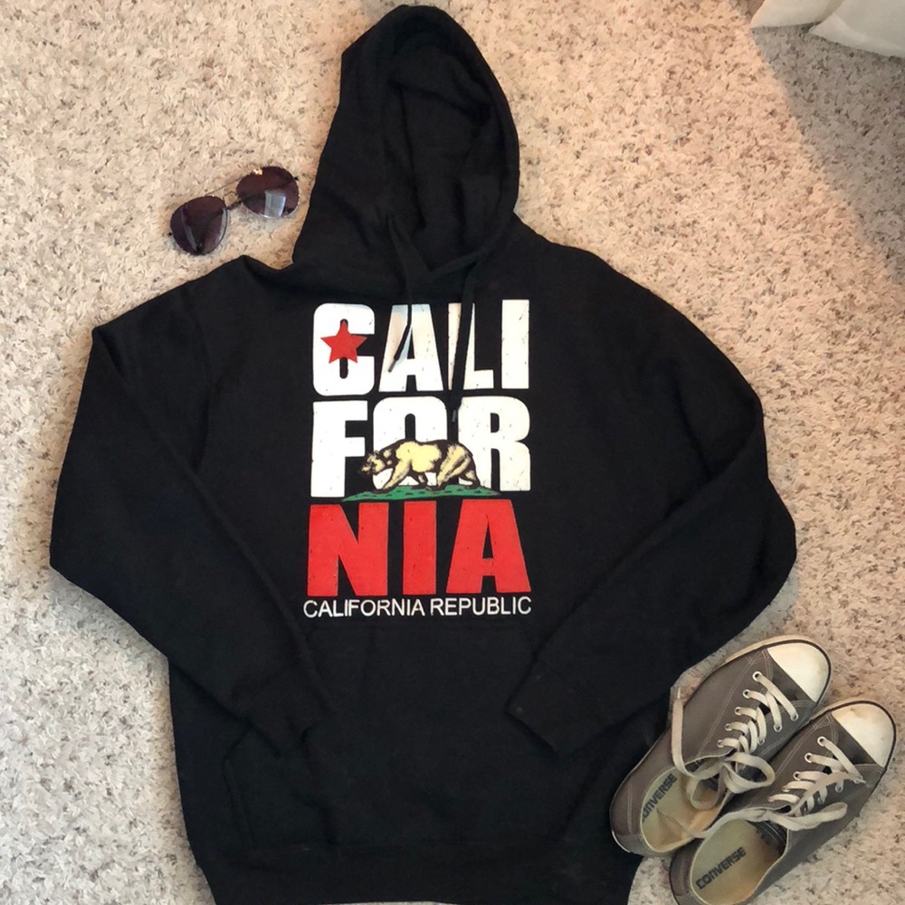 California sweatshirt NWOT (never worn)
