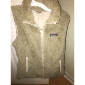Women's fleece Patagonia vest barely worn!