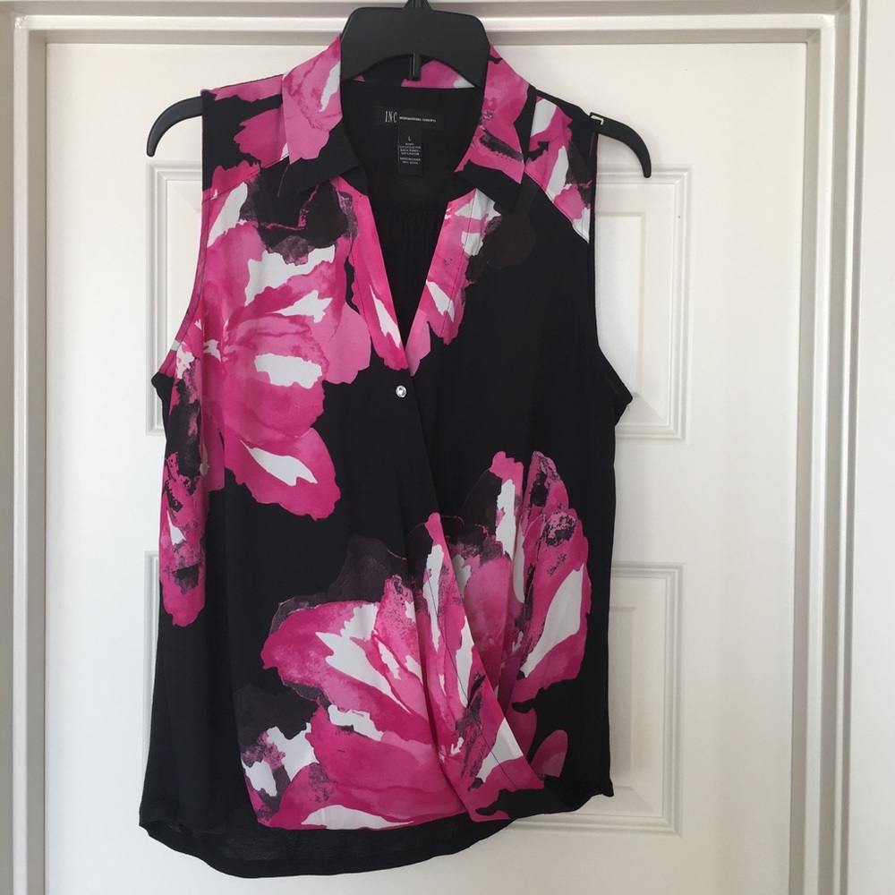 Vibrant INC sleeveless v-neck crossover top!