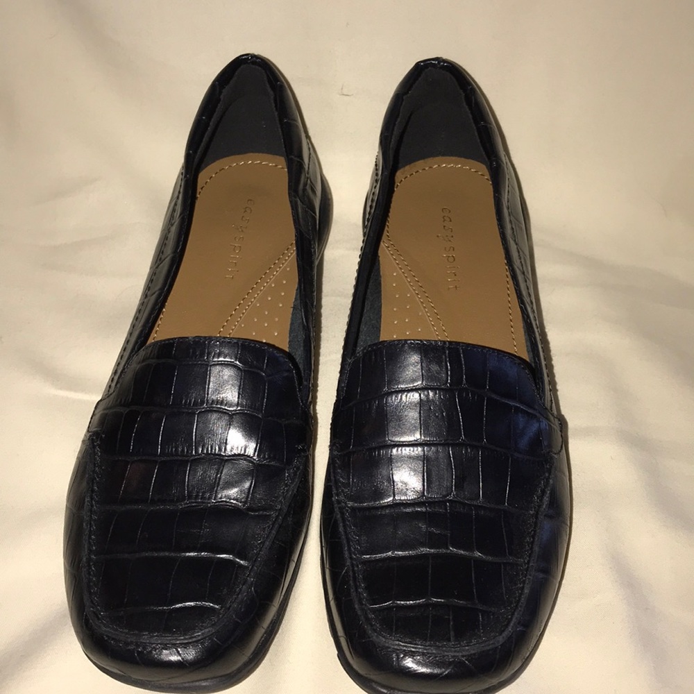 Easy spirt Croc print Flats. 7 1/2 Women’s