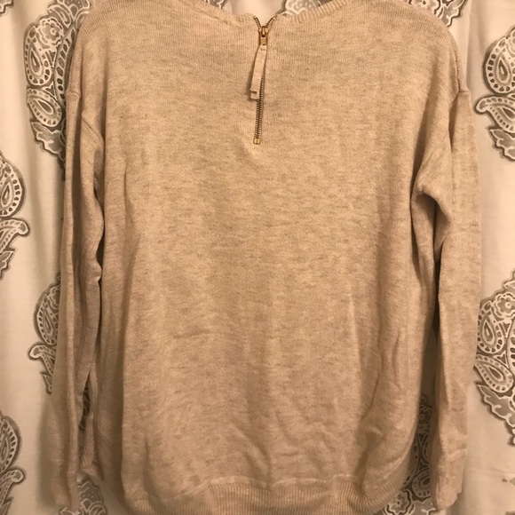 H&M Cream Sweater - Picture 2 of 2
