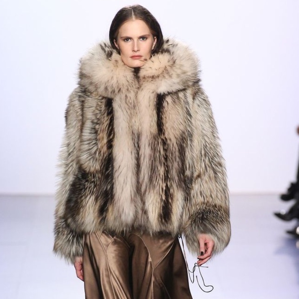 Meet your Posher, Nahla