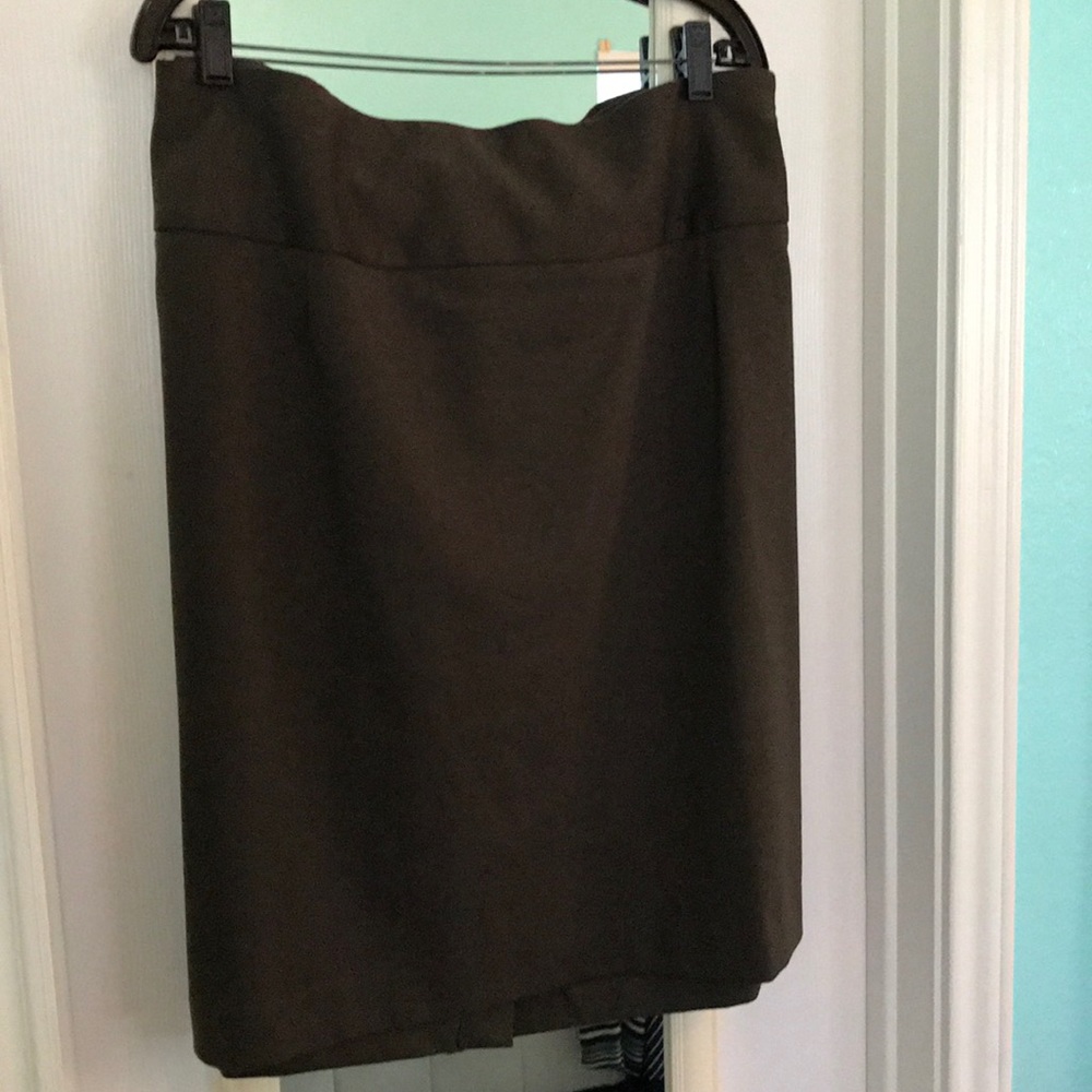 Olive Green Pencil Skirt 🍏