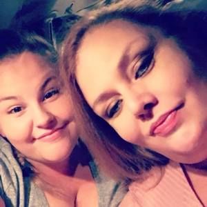 Meet your Posher, Nora