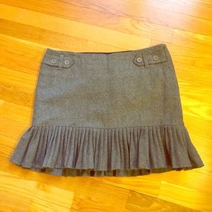 Gap stretch grey wool mini, brand new condition