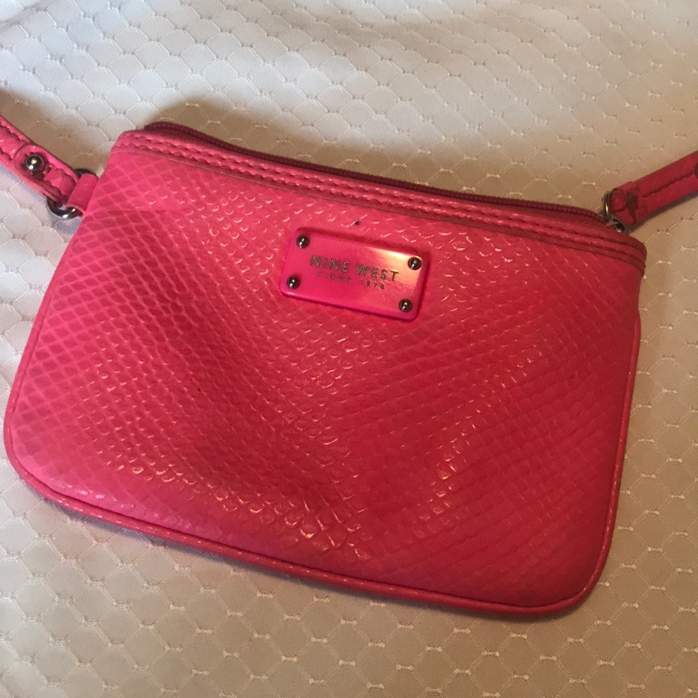 NINE WEST pink wristlet 🎀