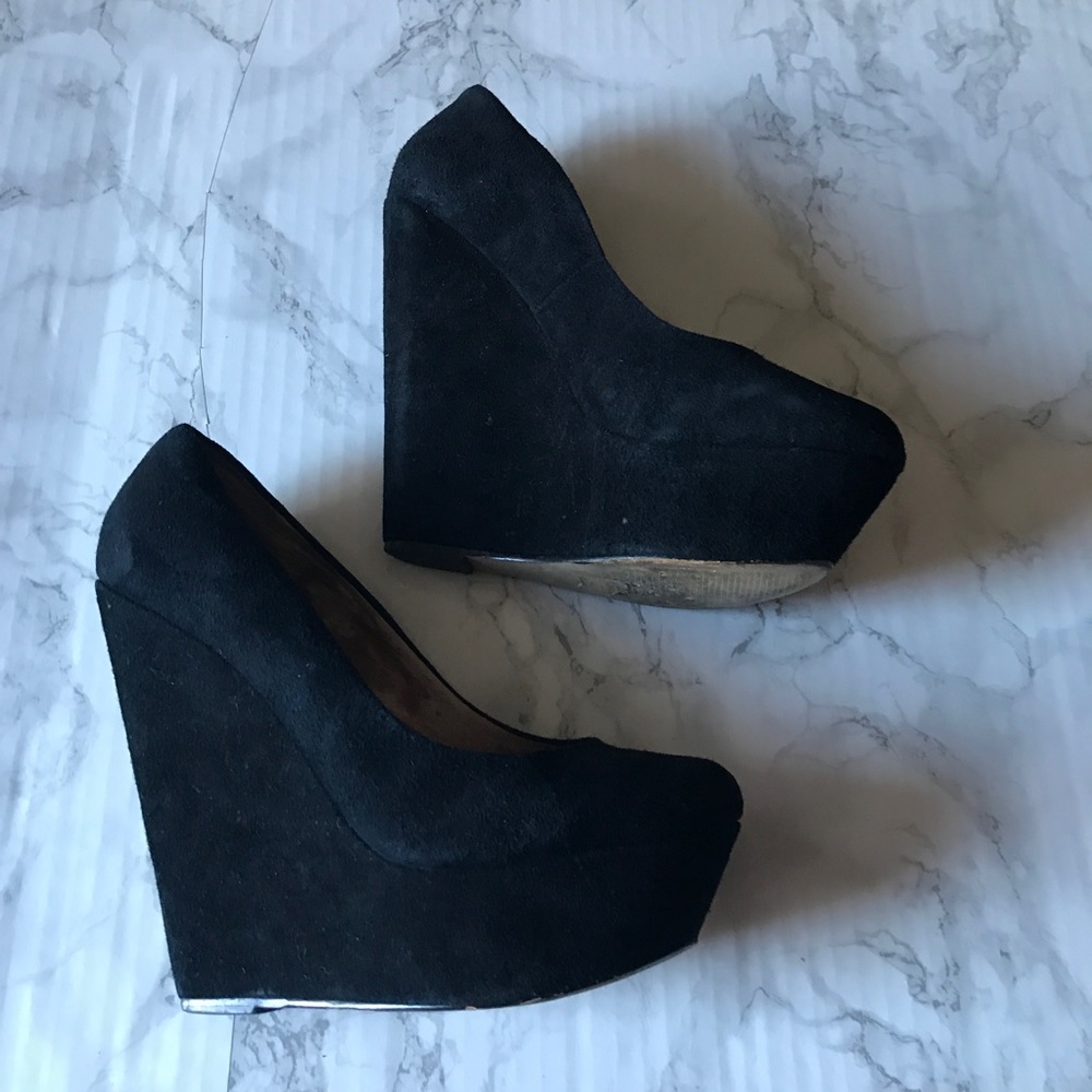 Black Aldo wedges