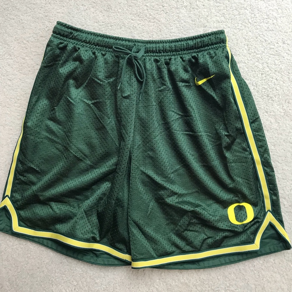 Basketball shorts