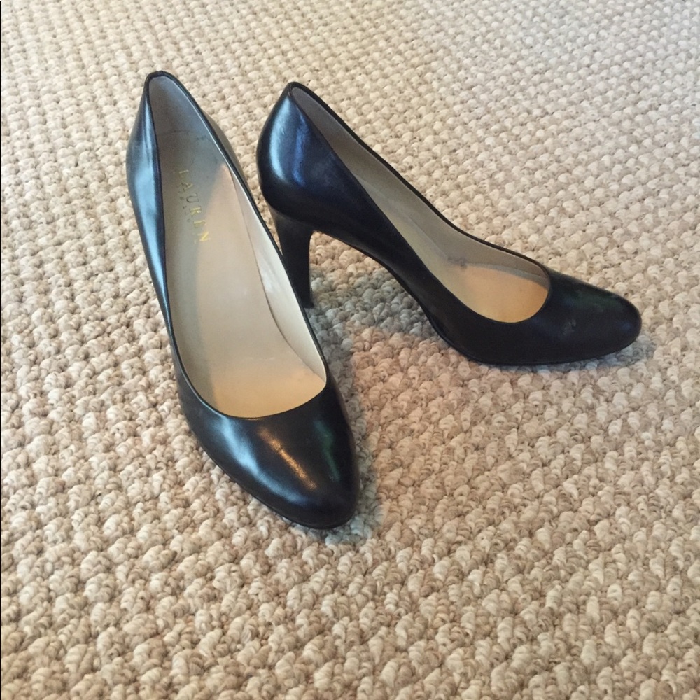 Black classic heels