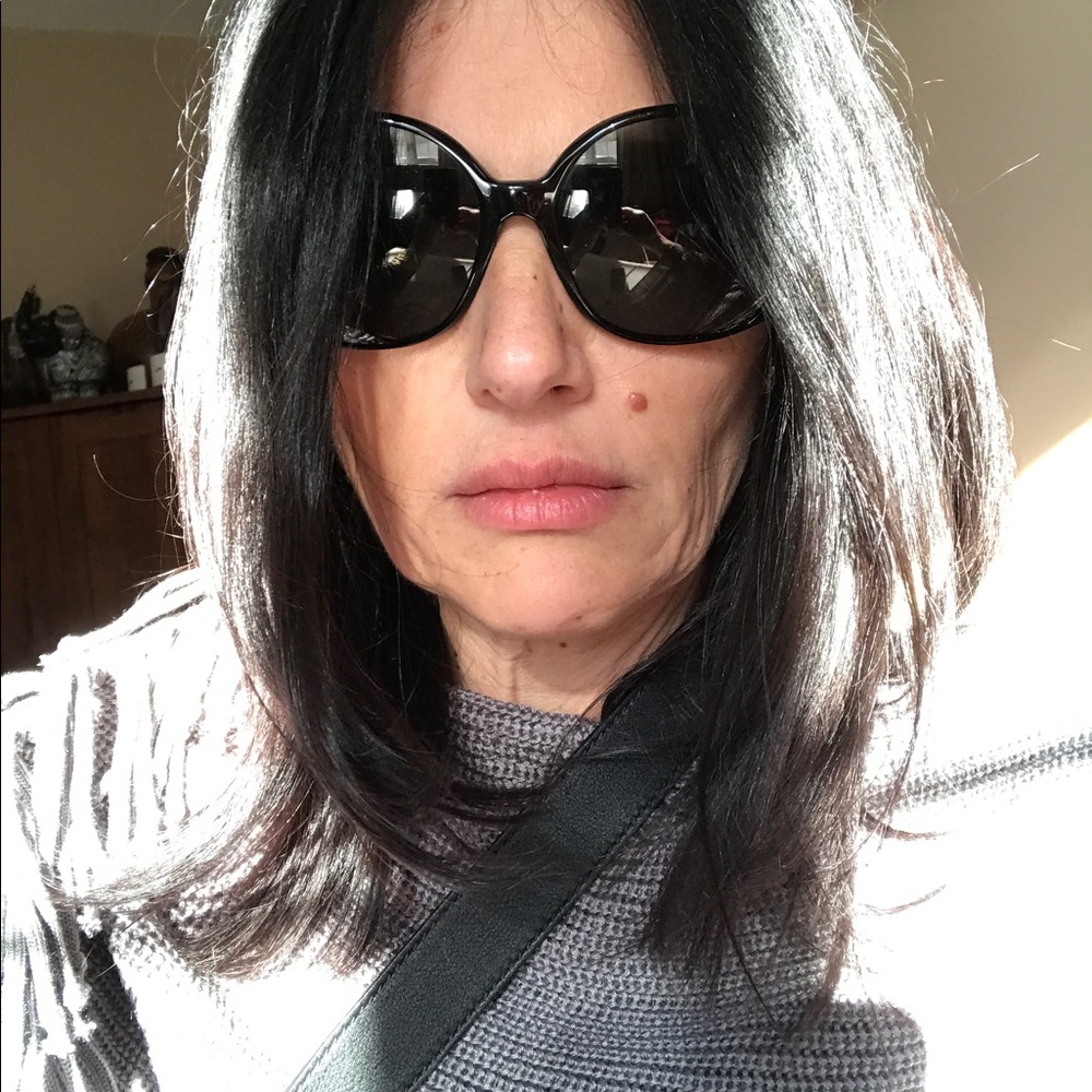 Meet your Posher, Angela