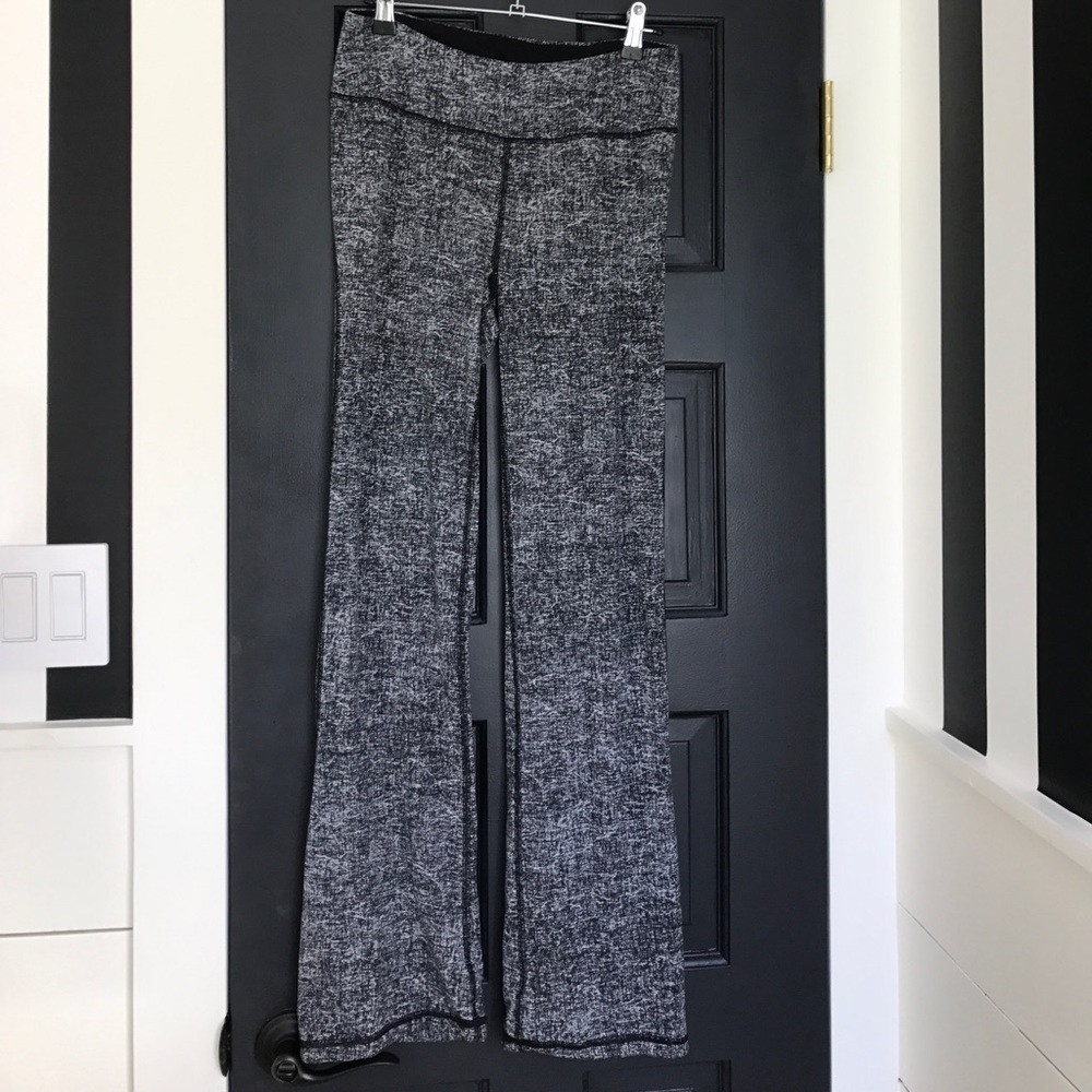 VSX Knockout Yoga Pants