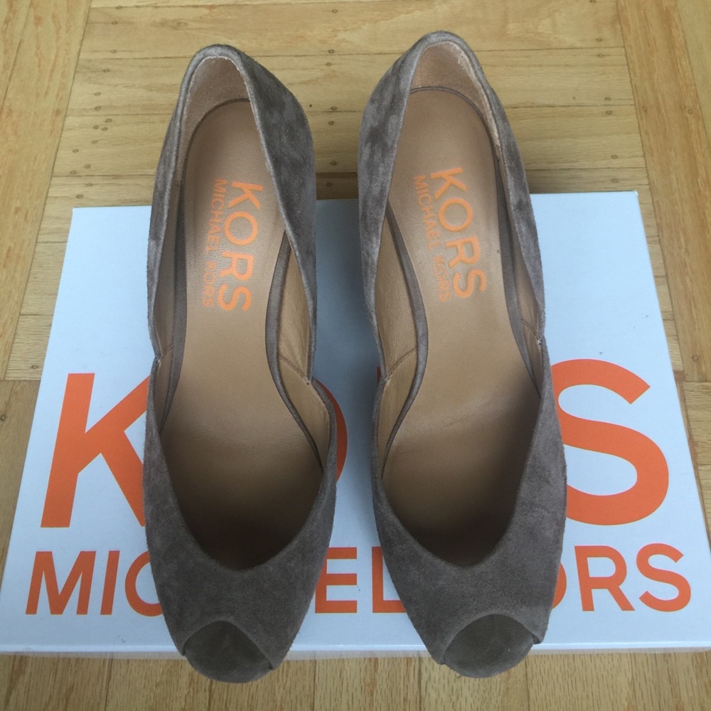 Michael Kors “Vail” Wedges