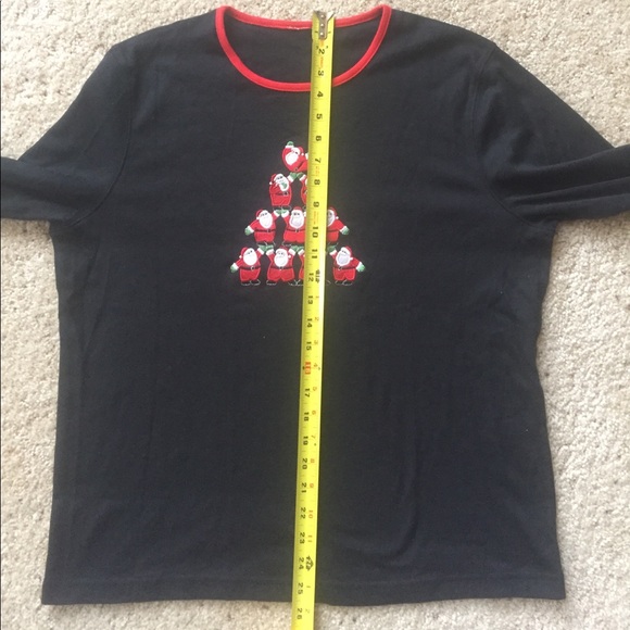 ❤️ (Not Ugly) Christmas t-shirt. - Picture 5 of 5