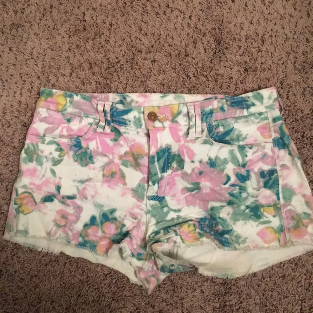 ✨ 7 for all Mankind Shorts ✨