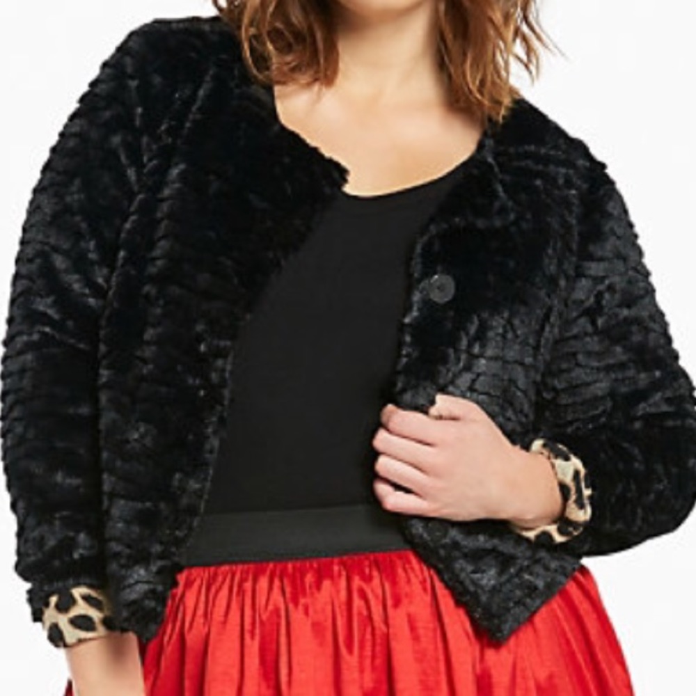 NWOT Torrid Cropped Faux Fur Jacket Leopard Lining