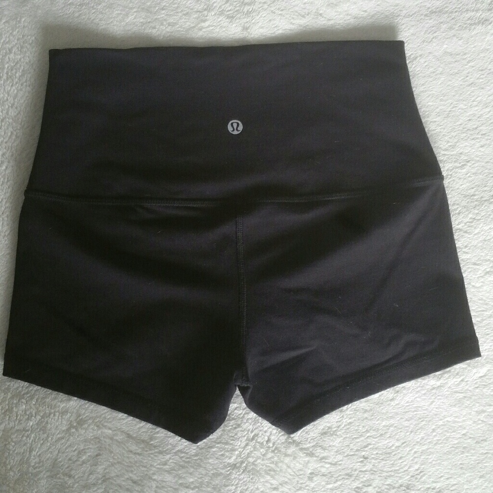 🎉FinalSale!🎉Lululemon Athletica Shorts highwaist
