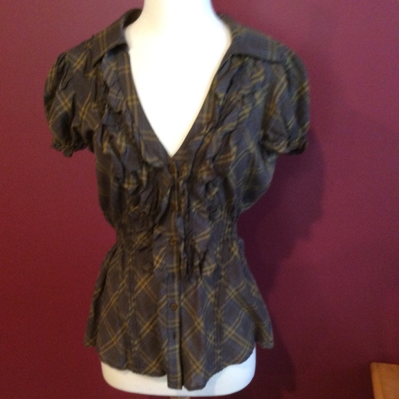 Willow and clay plaid ruffle short sleeve blouse - Picture 2 of 6