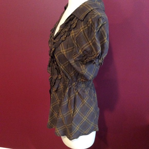 Willow and clay plaid ruffle short sleeve blouse - Picture 4 of 6