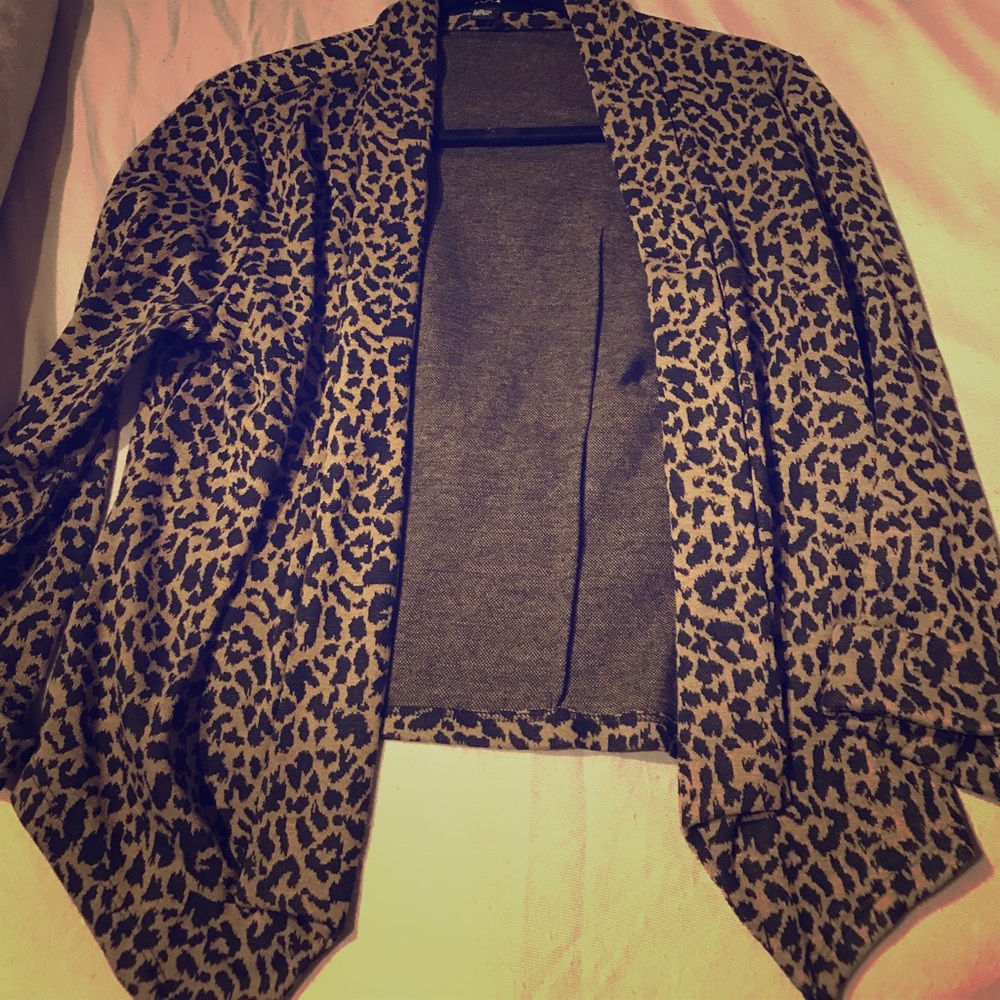 Leopard print blazer