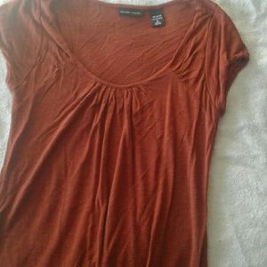 Scoop neck tee