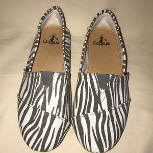 Corkys Size 8 loafers.Grey-ish striped