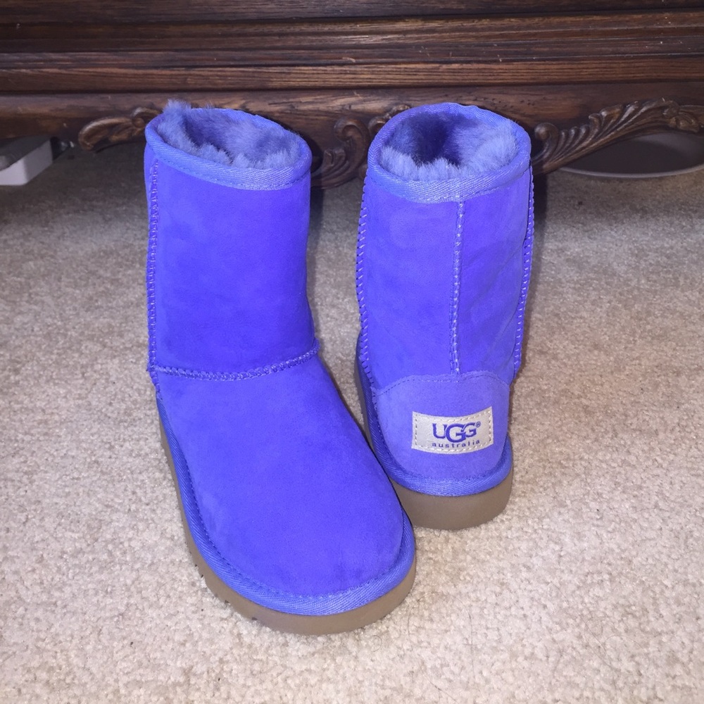 Periwinkle UGGS