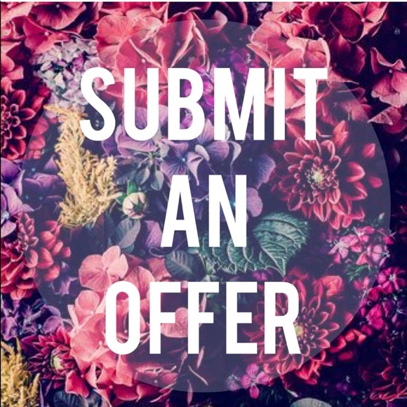 [ Need Gone ] Red Triangle Infinity Scarf - Picture 4 of 4