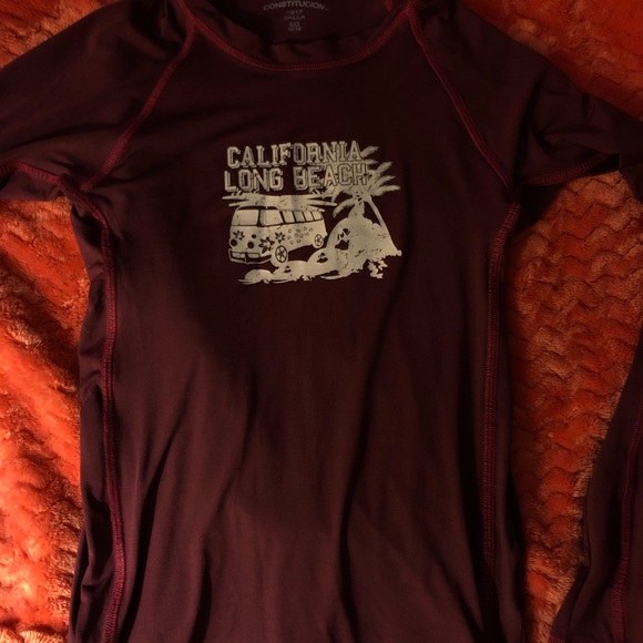 Maroon Rashguard ππ½ββοΈπΎππΎππ½ββοΈ - Picture 1 of 5