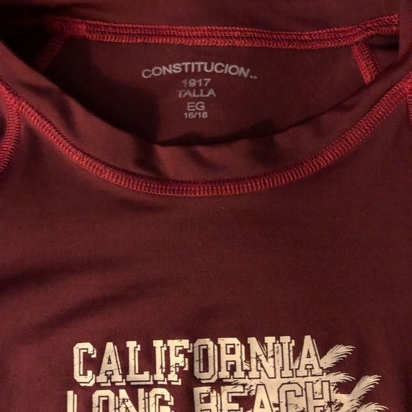 Maroon Rashguard ππ½ββοΈπΎππΎππ½ββοΈ - Picture 4 of 5