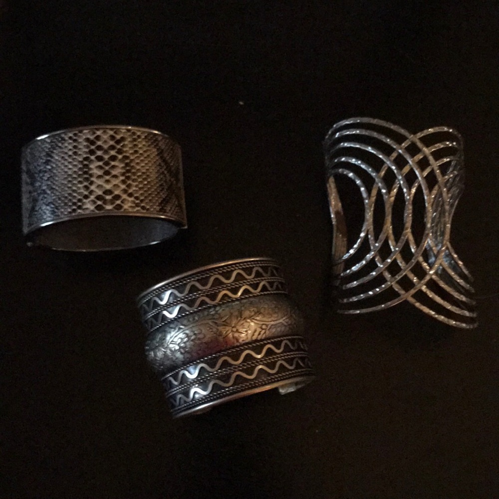 Bundle of 3 bracelets