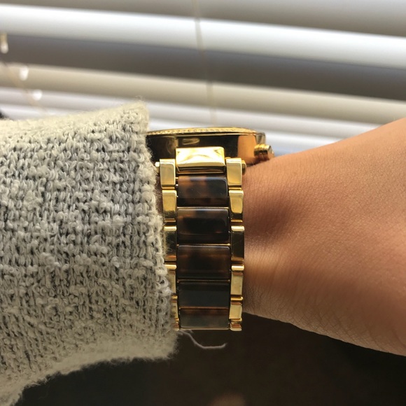 Gold & Tortoise Michael Kors Watch - Picture 2 of 5