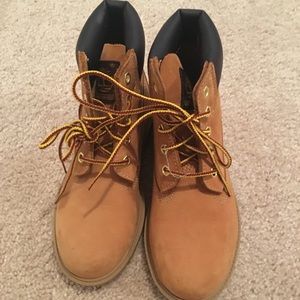 Kids size 1 Barely Worn Timberlands