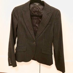 Theory Hayward blazer NWOT