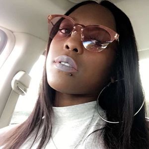 Meet your Posher, Diamond