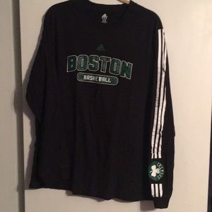 Mens XXL Boston Celtics long/short sleeve combo.