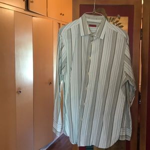 Men’s long sleeve dress shirt