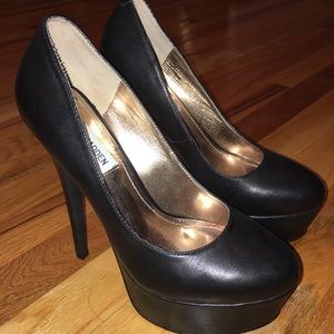 Steve Madden Pumps NWOT