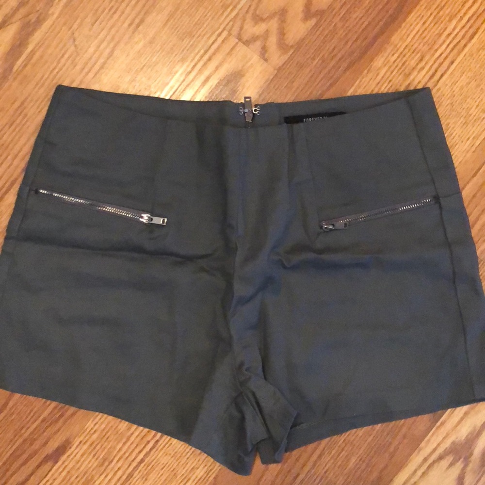 Gray shorts
