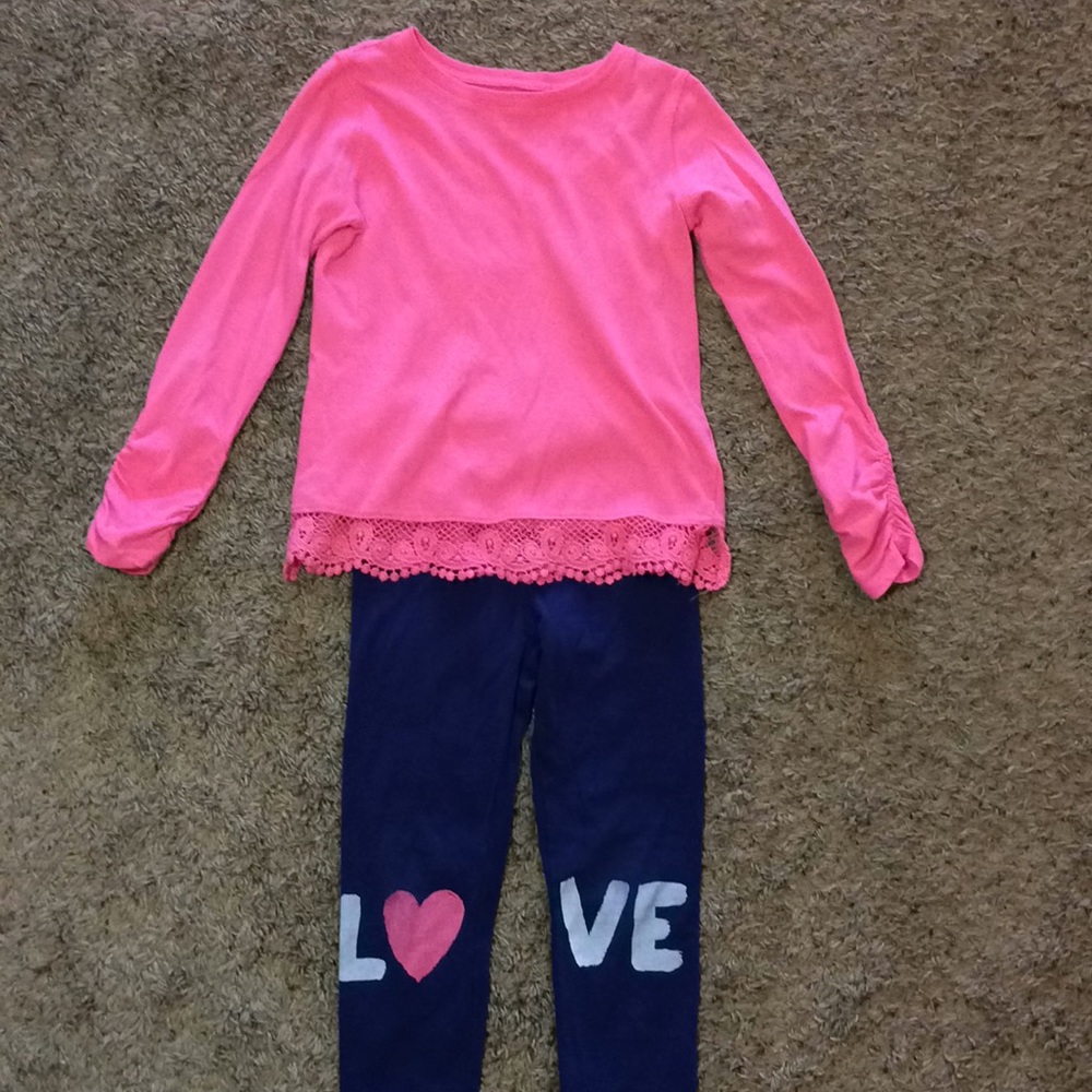 Girls size 6x top and leggings