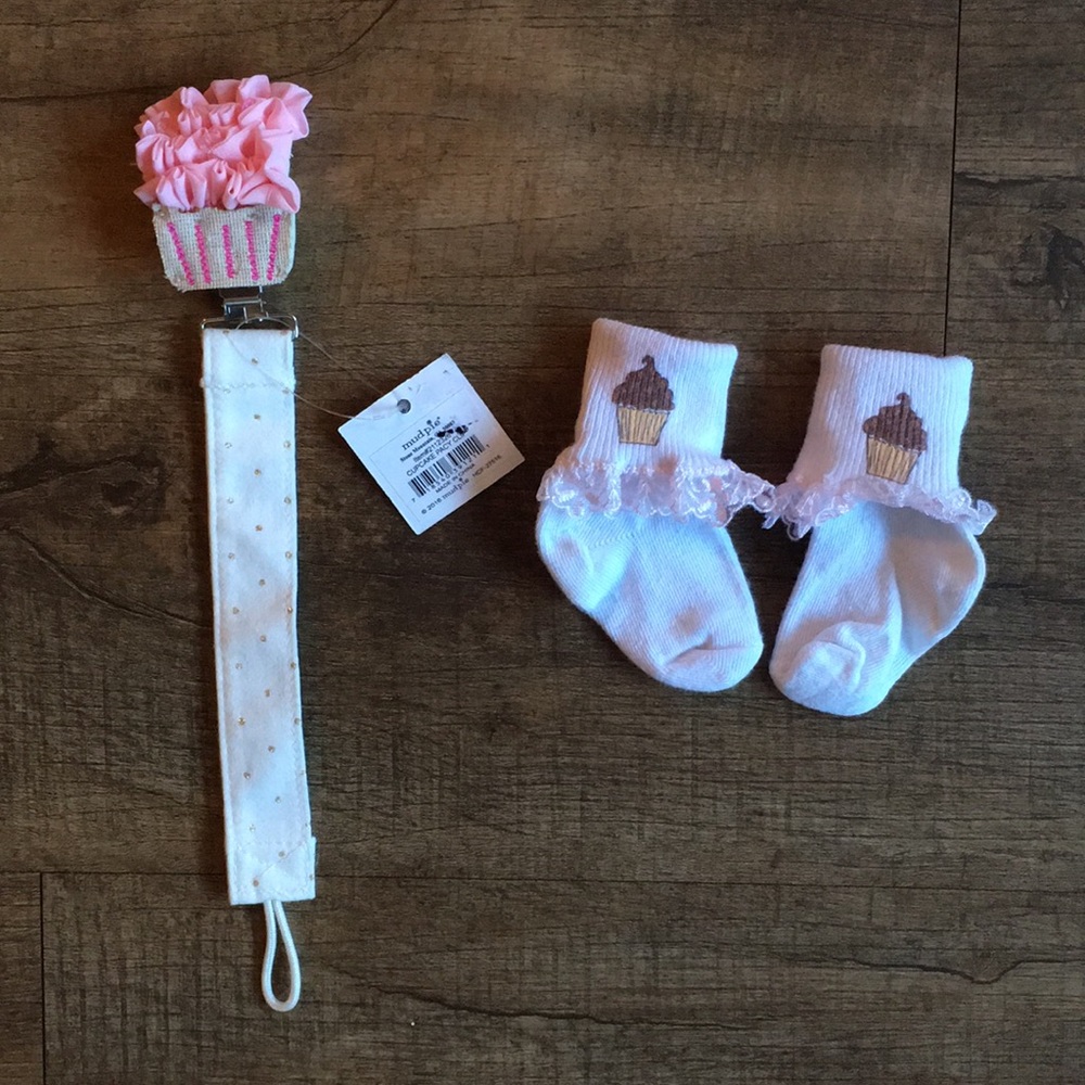 Cupcake Paci Clip & Cupcake infant socks