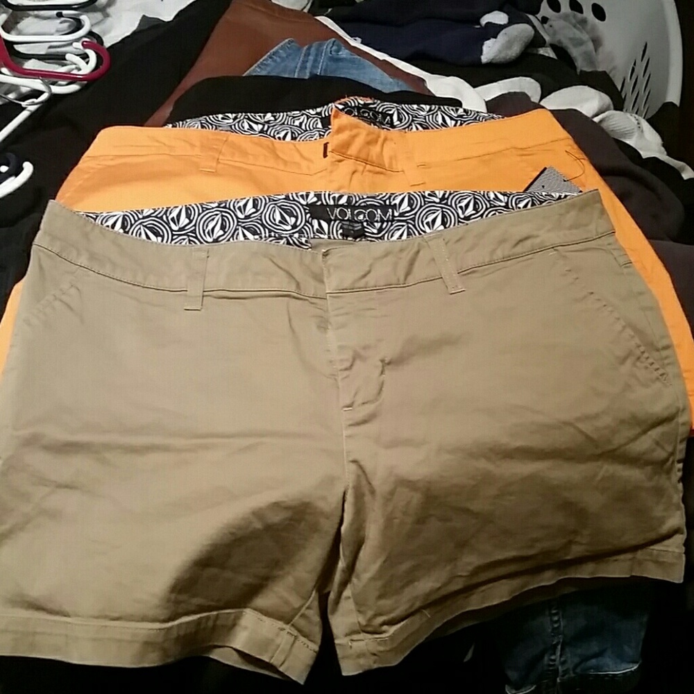 2 pairs of Volcom shorts