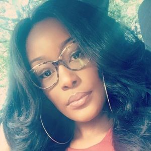 Meet your Posher, Imani