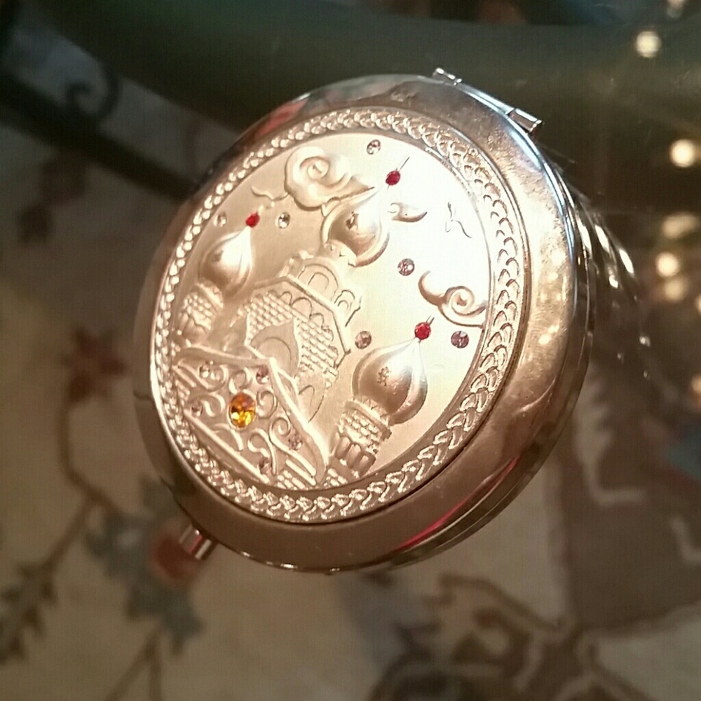 Taj Mahal Makeup Mirror