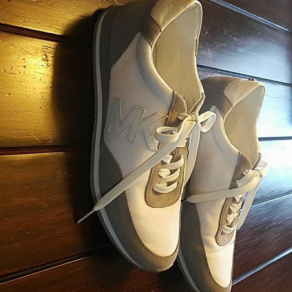 Michael Kors white/grey trainors