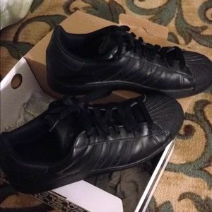 Adidas Men's Black 9.0 Superstar Shell Toe Shoes